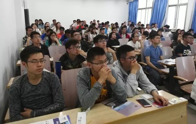 听众.jpg